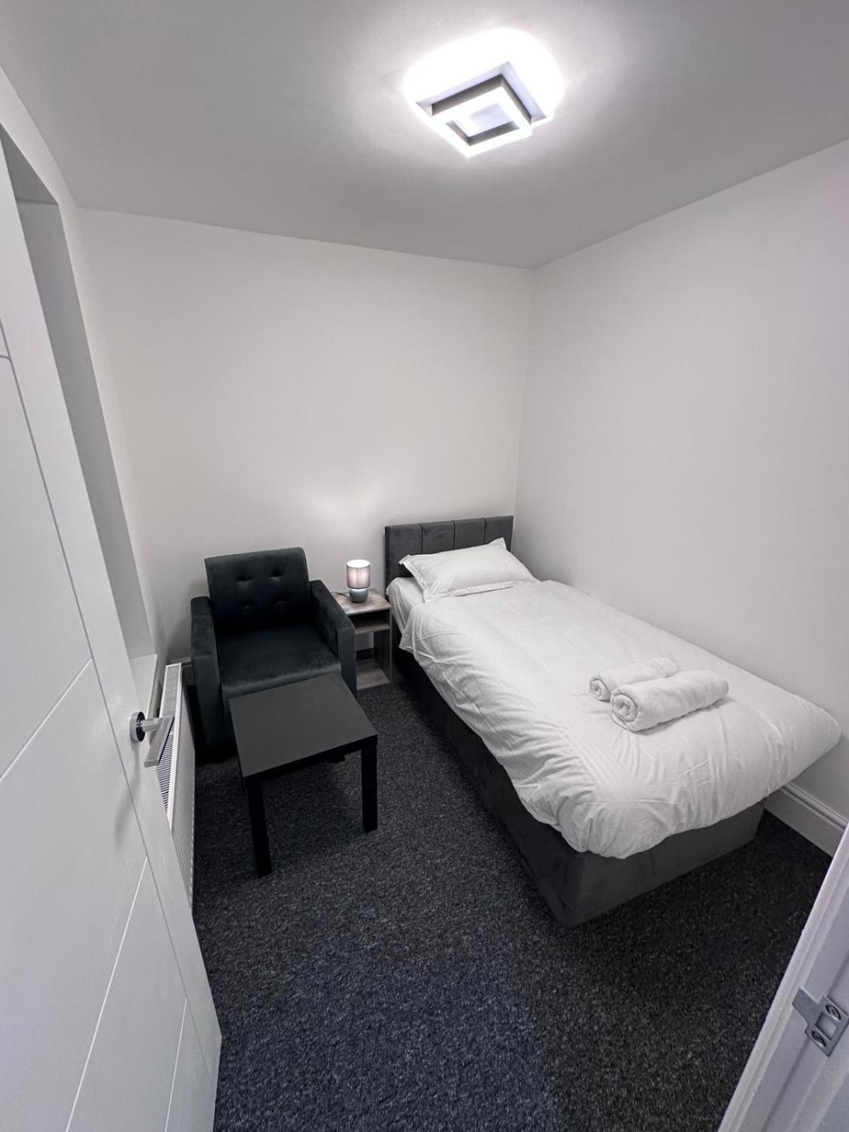 Modern Two-Bedroom Apartment Manchester Exterior foto